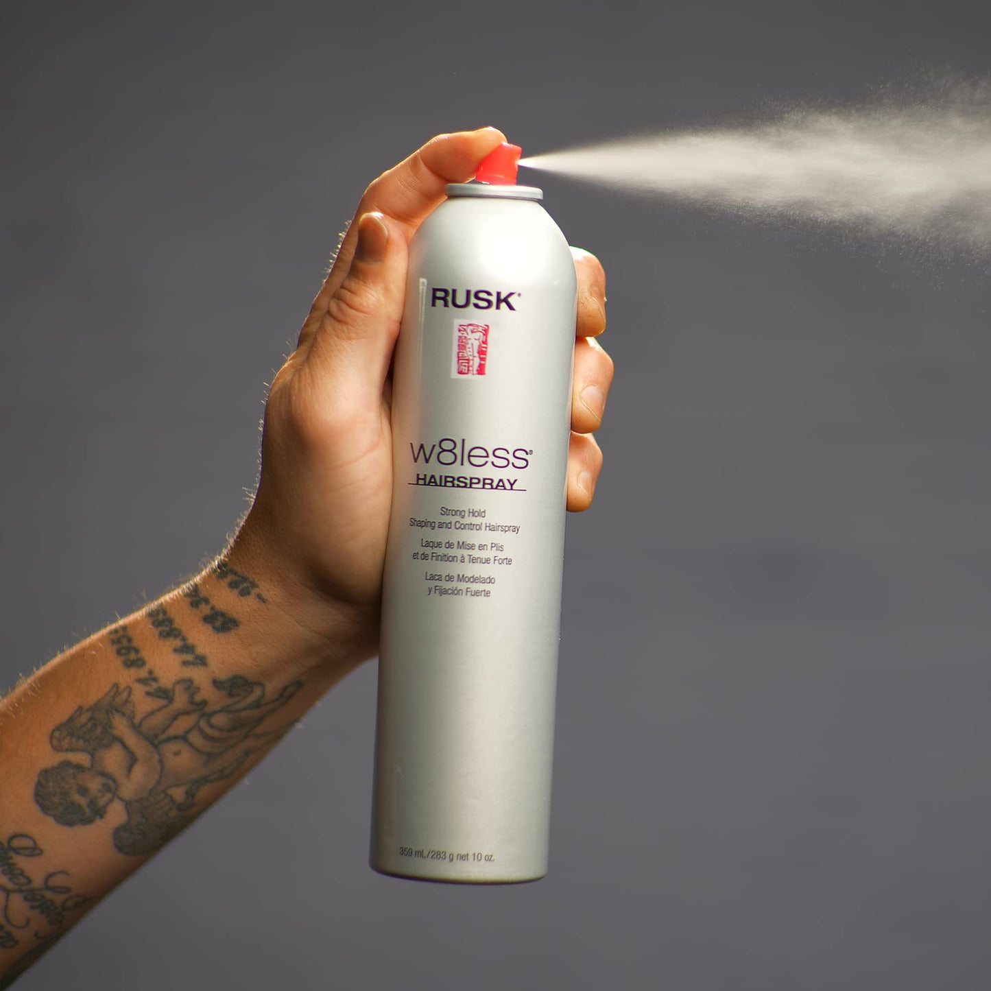 Laque coiffante et coiffante à tenue forte RUSK Designer Collection W8less, offre une texture naturelle et durable ainsi qu'une brillance maximale, 283 g