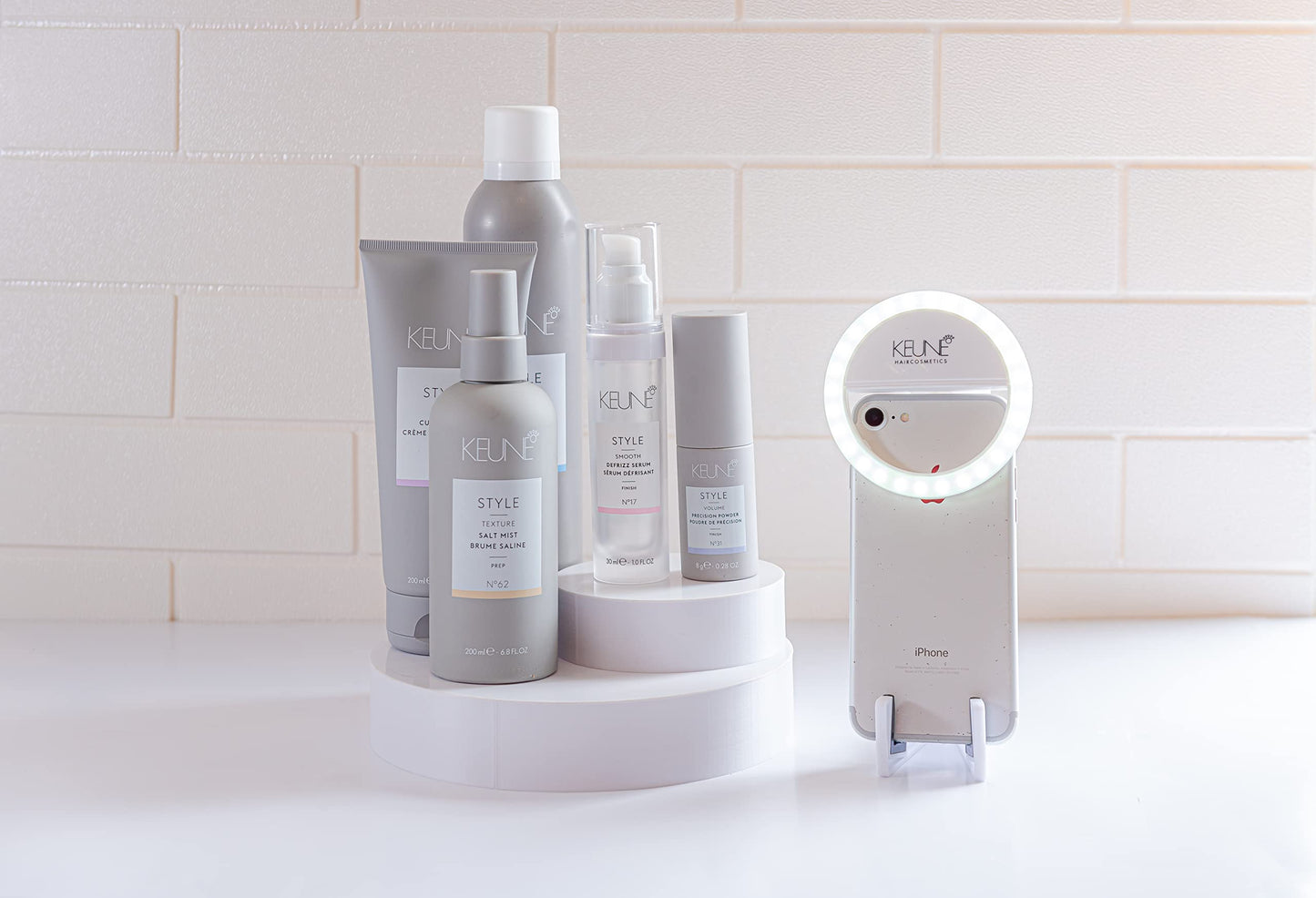 Keune Style Defrizz Serum，抗毛躁和防紫外线精华，令秀发柔顺亮泽，1 液体盎司