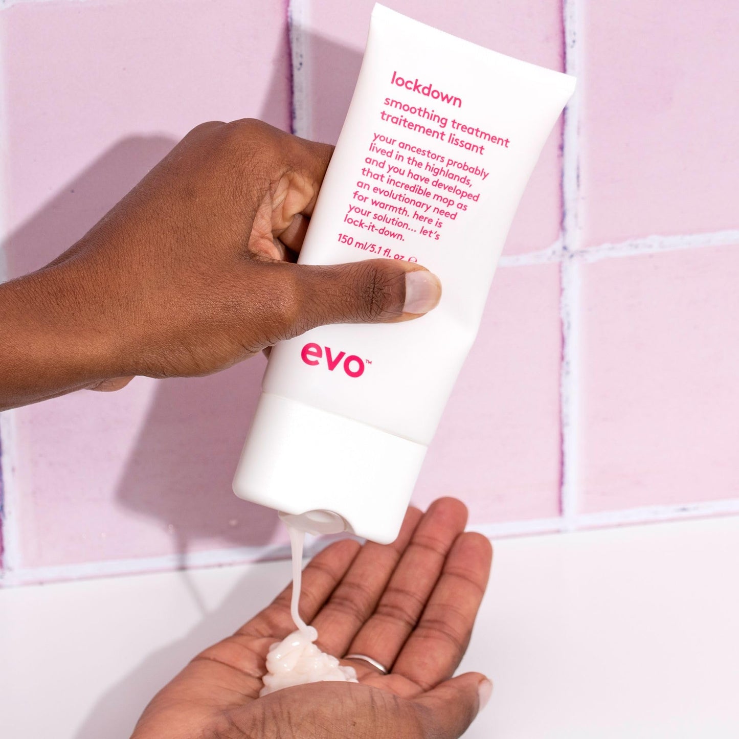 EVO Lockdown Smoothing Treatment - Soin capillaire sans rinçage - Protège les cheveux colorés et réduit les frisottis - 150 ml