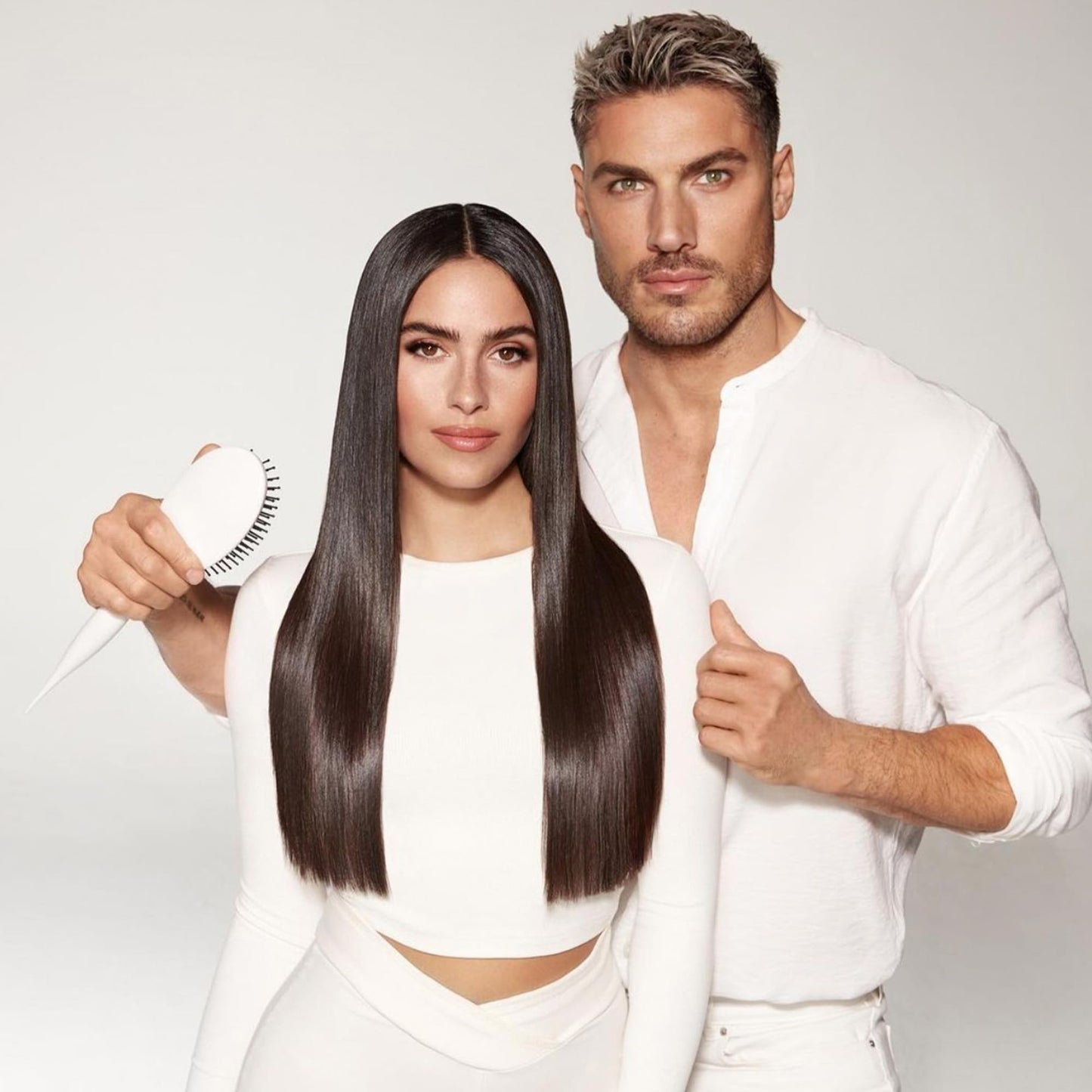 Spray surnaturel COLOR WOW Dream Coat, 200 ml – Gardez vos cheveux sans frisottis et brillants, quelle que soit la météo, grâce à ce traitement anti-humidité primé