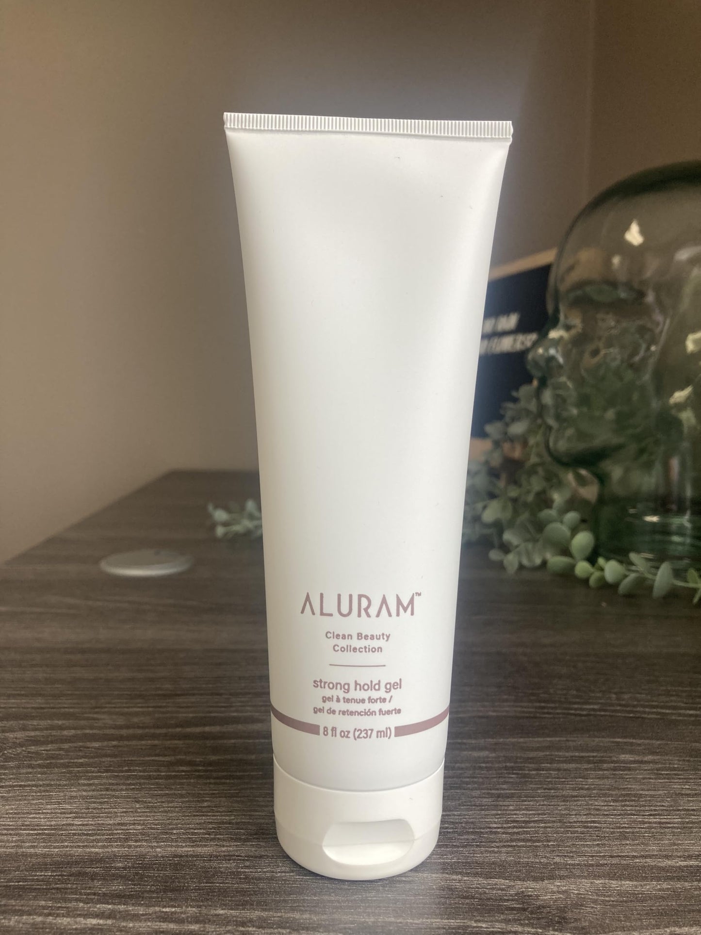 Aluram Strong Hold Gel, Silicone-Free Hair Styling Gel, Infused with Linseed Oil and Aloe Vera for Moisture and Shine, 8 Oz