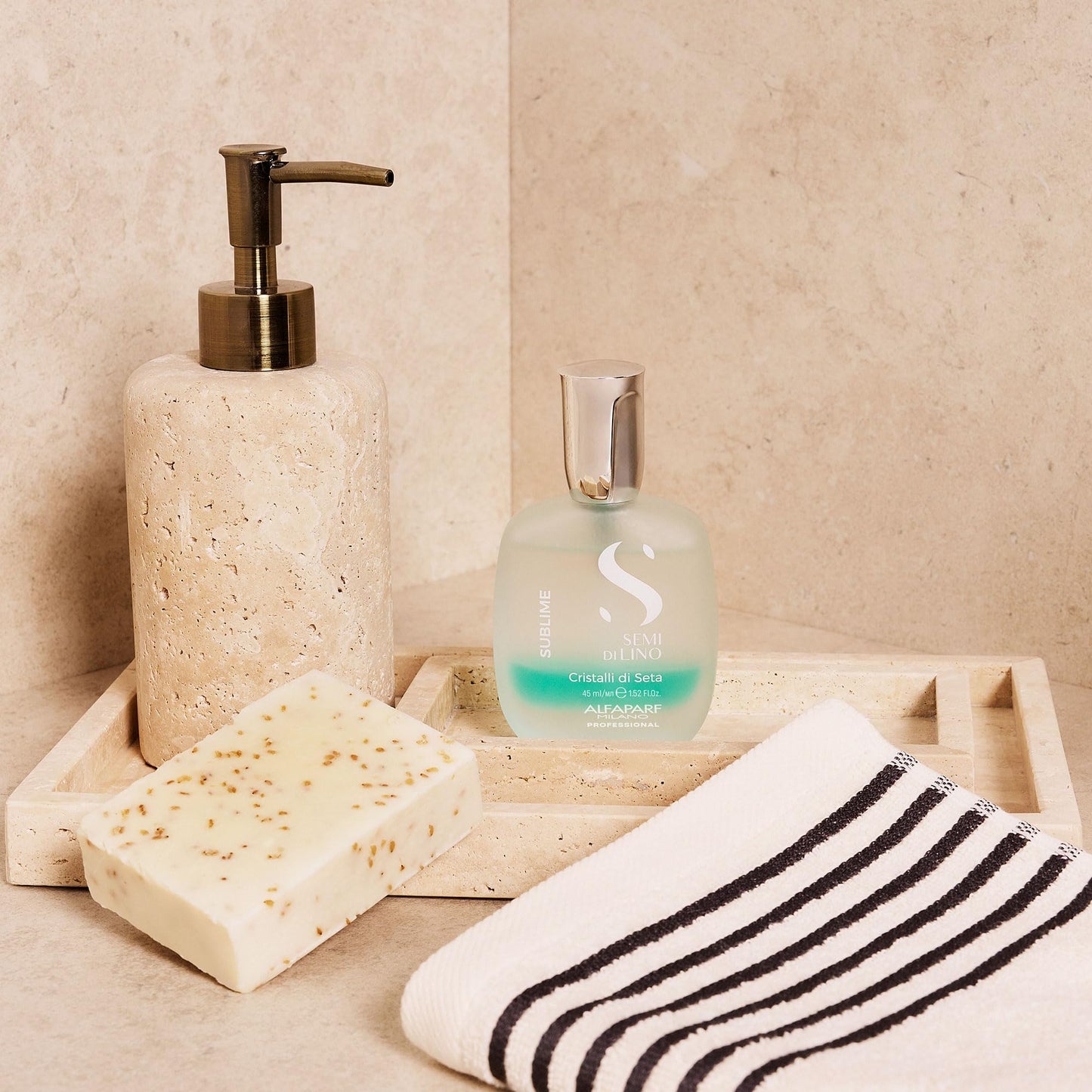 Alfaparf Milano Semi Di Lino Sublime Cristalli Di Seta - Finishing + Smoothing Serum for Fine Hair - Nourishing Hair Oil to Protect & Add Shine - Professional Hair Care (1.52 oz / 45 ml)