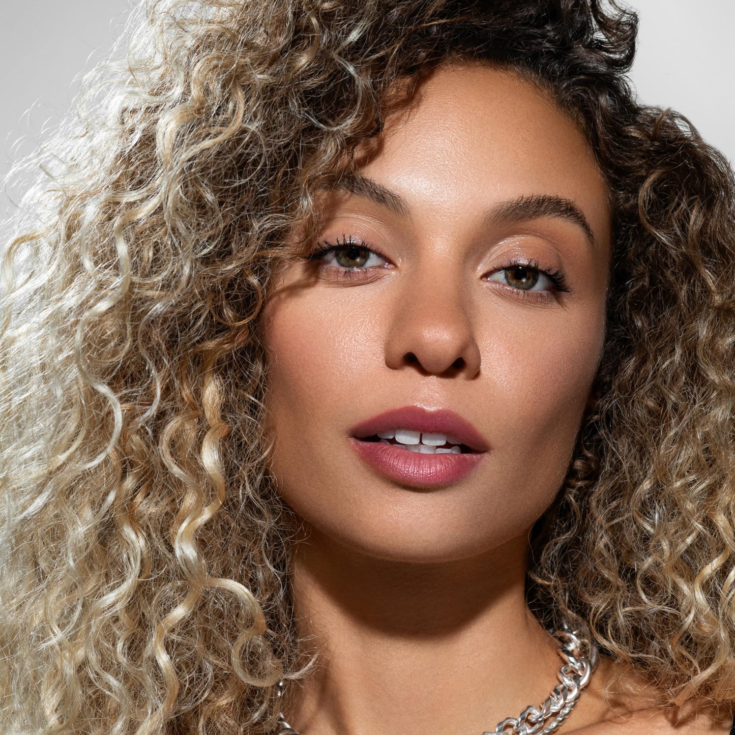 PRAVANA Moisture Marvel Shampoo and Conditioner Set | Hydrates, Moisturizes & Nourishes | For Dry, Color-Treated Hair | Chromasilk Enhances Shine & Protection | Paraben & Sulfate Free | 1.7 Fl Oz